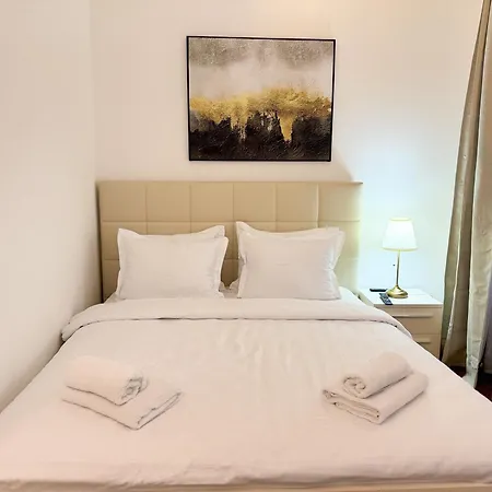 דירה Cetinjska Palace