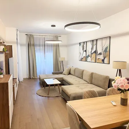 Cetinjska Palace בלגרד